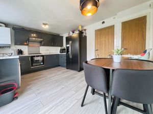 Kitchen- click for photo gallery